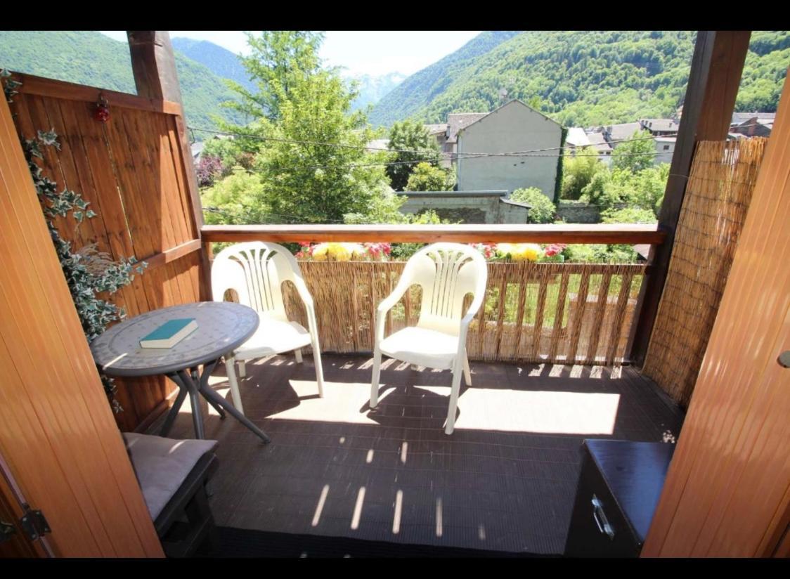 Beau T3 Place Parking, Vue Degagee Proche Centre Bagneres-de-Luchon Luaran gambar